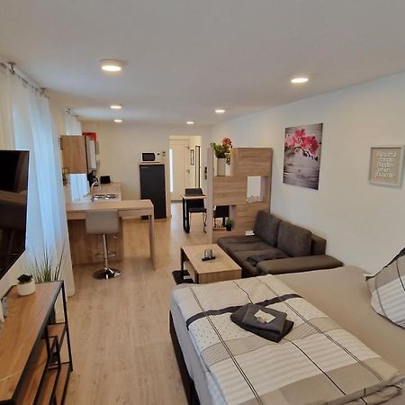 Appartment-Ferienwohnung Mit Kueche, Bad, Kostenlos Wlan, Modern Eingerichtet رودنغ المظهر الخارجي الصورة