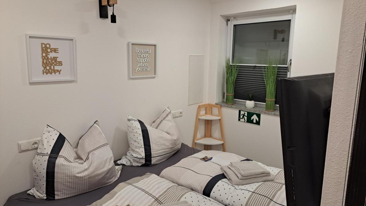 Appartment-Ferienwohnung Mit Kueche, Bad, Kostenlos Wlan, Modern Eingerichtet رودنغ المظهر الخارجي الصورة