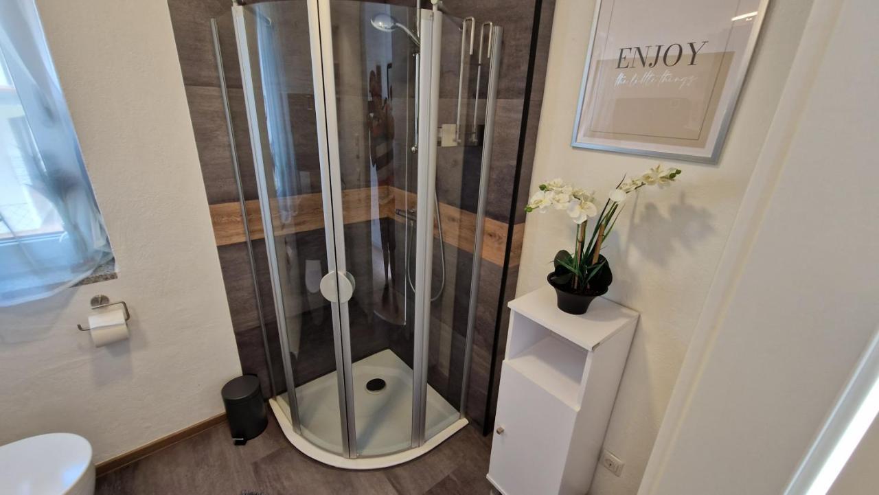 Appartment-Ferienwohnung Mit Kueche, Bad, Kostenlos Wlan, Modern Eingerichtet رودنغ المظهر الخارجي الصورة