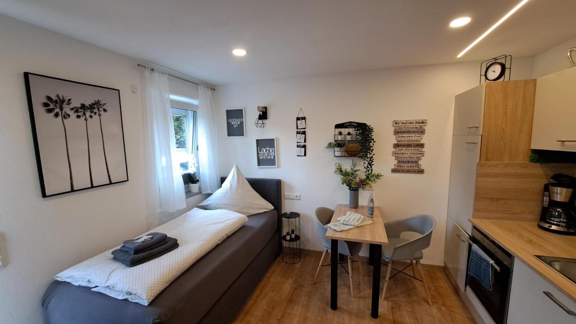 Appartment-Ferienwohnung Mit Kueche, Bad, Kostenlos Wlan, Modern Eingerichtet رودنغ الغرفة الصورة