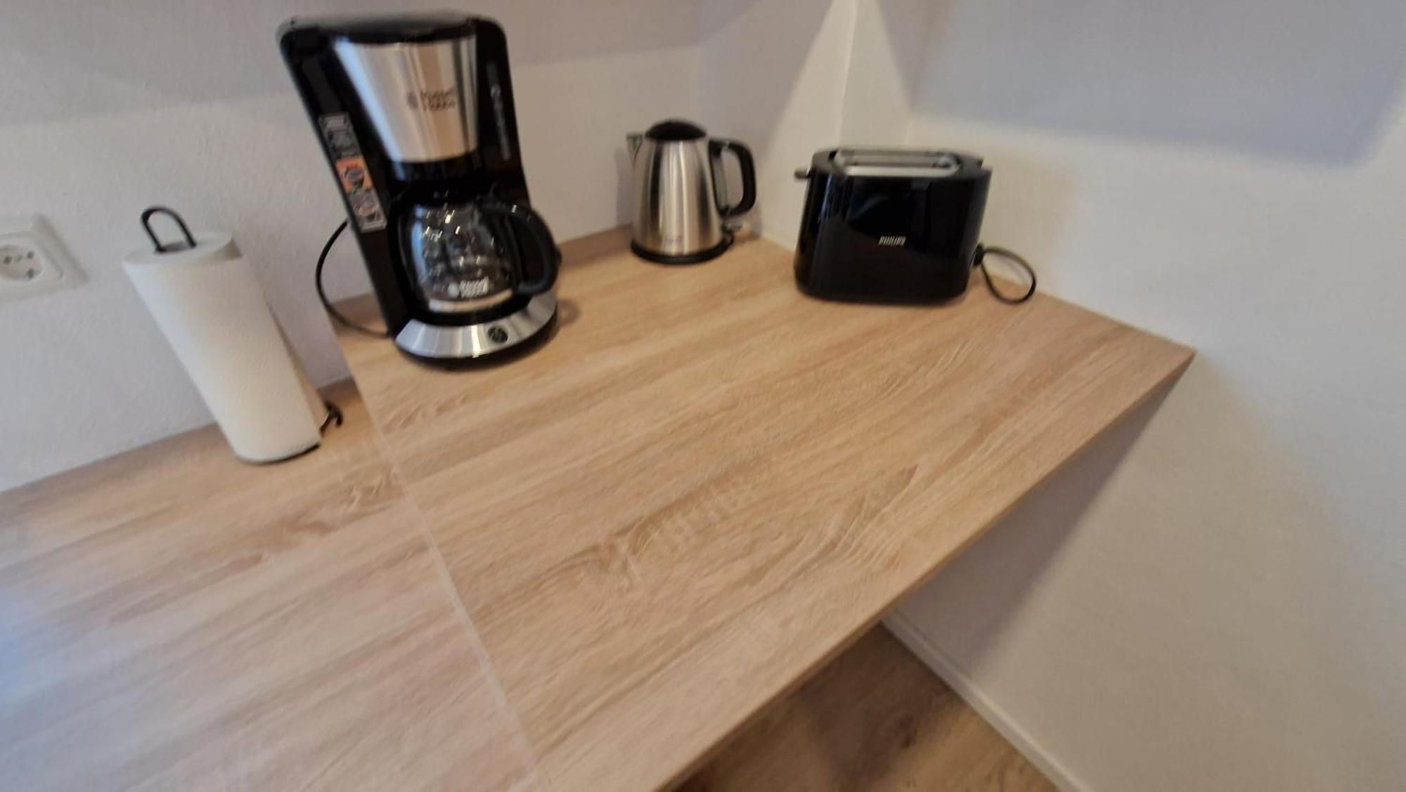 Appartment-Ferienwohnung Mit Kueche, Bad, Kostenlos Wlan, Modern Eingerichtet رودنغ الغرفة الصورة