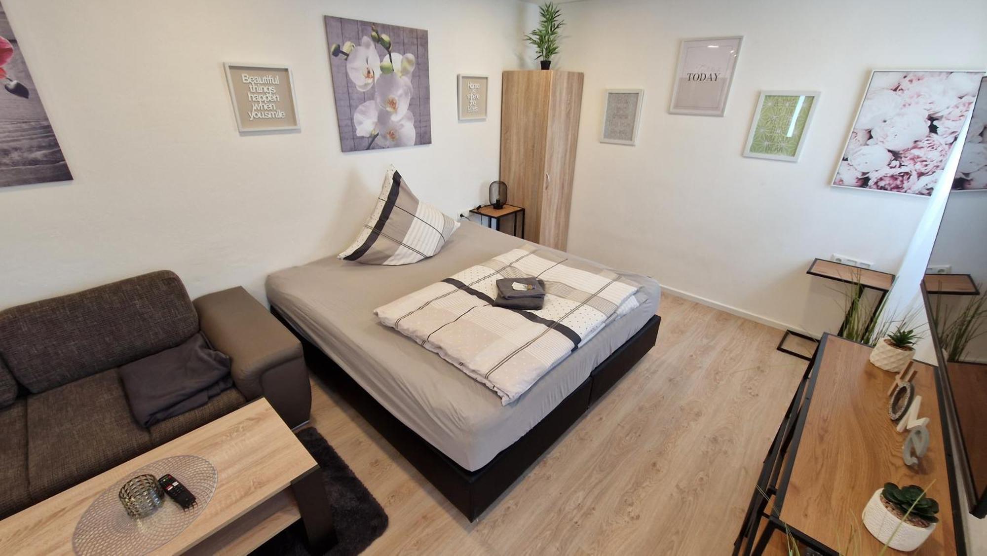 Appartment-Ferienwohnung Mit Kueche, Bad, Kostenlos Wlan, Modern Eingerichtet رودنغ الغرفة الصورة