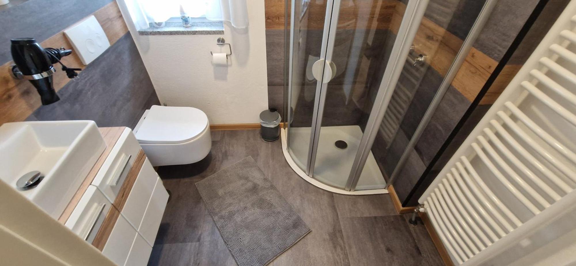 Appartment-Ferienwohnung Mit Kueche, Bad, Kostenlos Wlan, Modern Eingerichtet رودنغ المظهر الخارجي الصورة